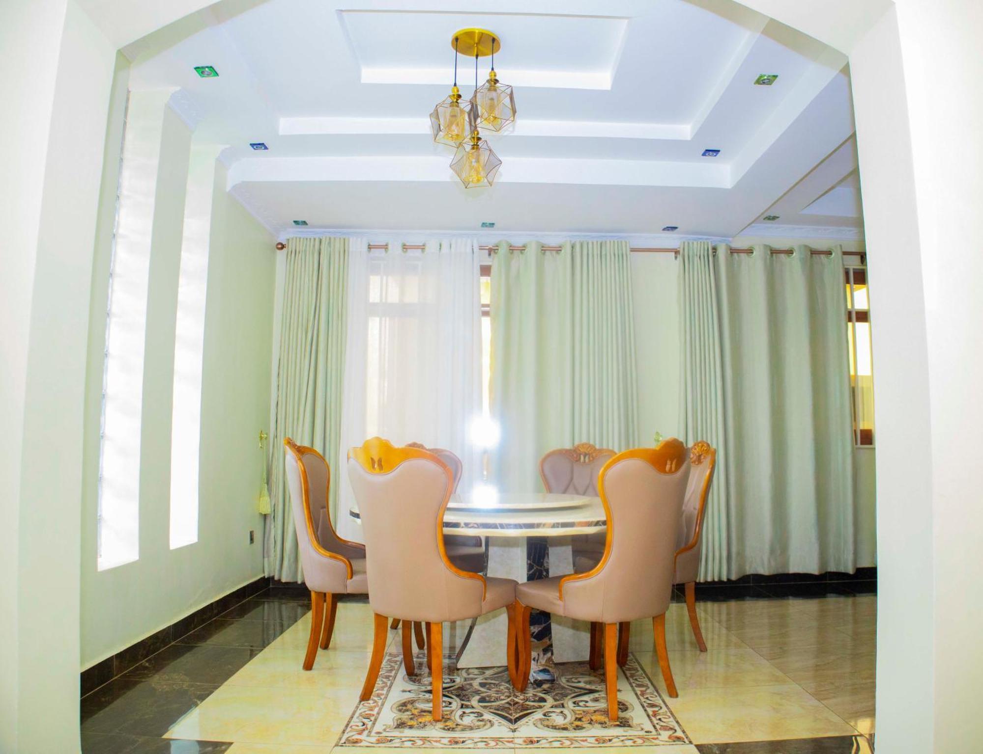 The Vibrant Lodge Gacuriro 키갈리 외부 사진