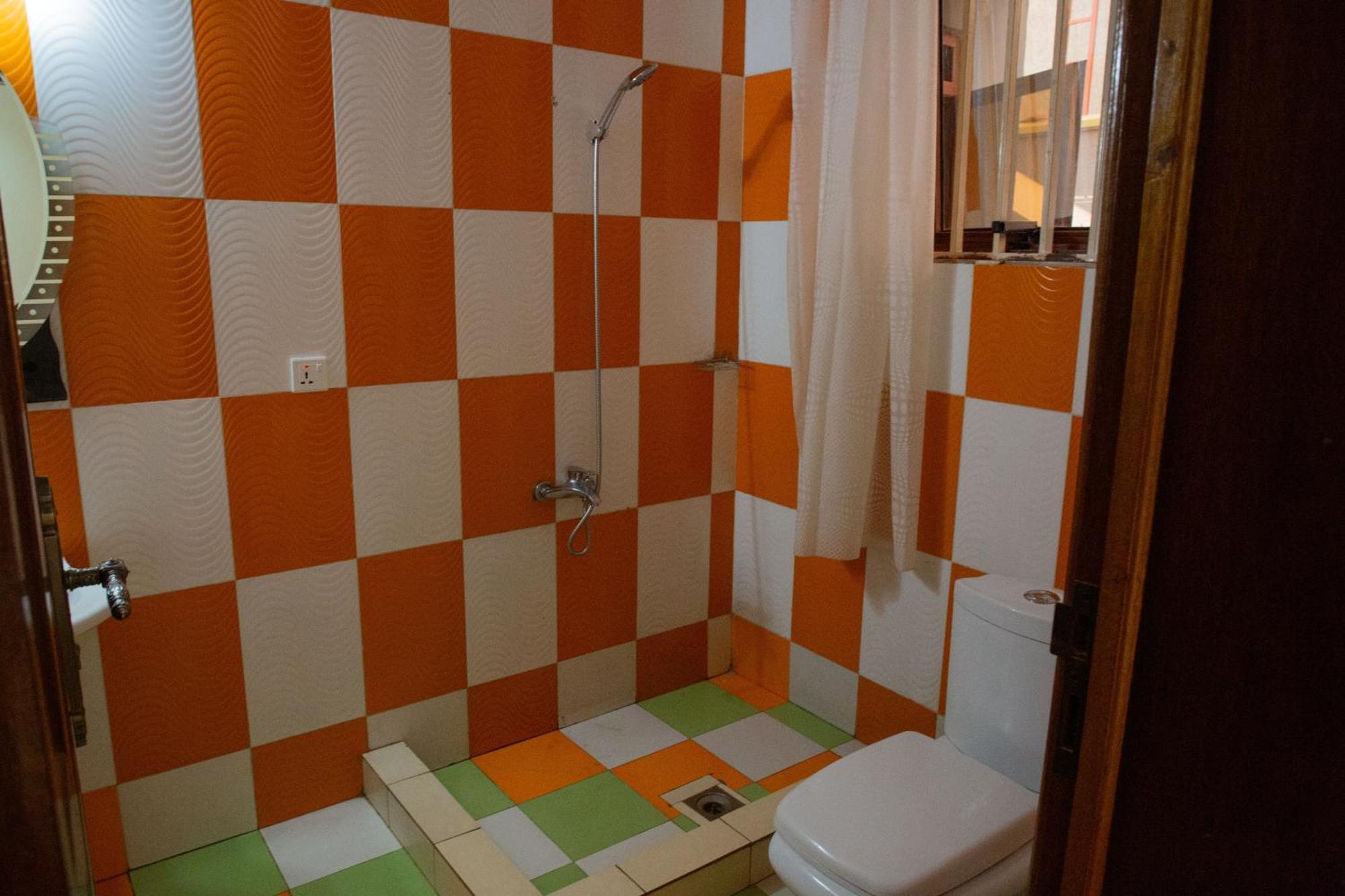 The Vibrant Lodge Gacuriro 키갈리 외부 사진